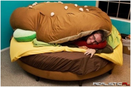 Spać w hamburgerze